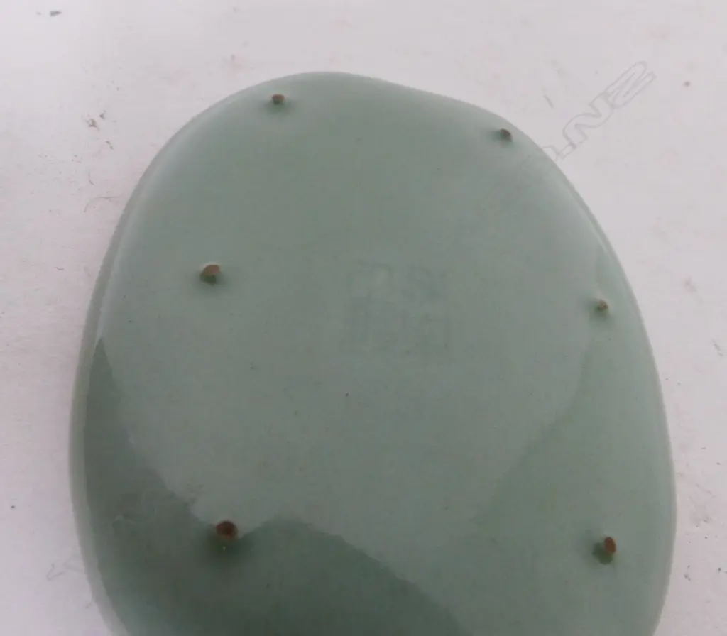 A small Chinese celadon glazed leaf shaped dish Image 1++