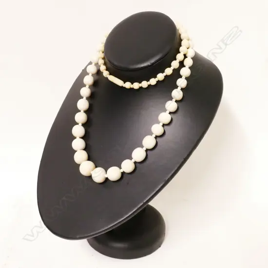A vintage ivory bead necklace