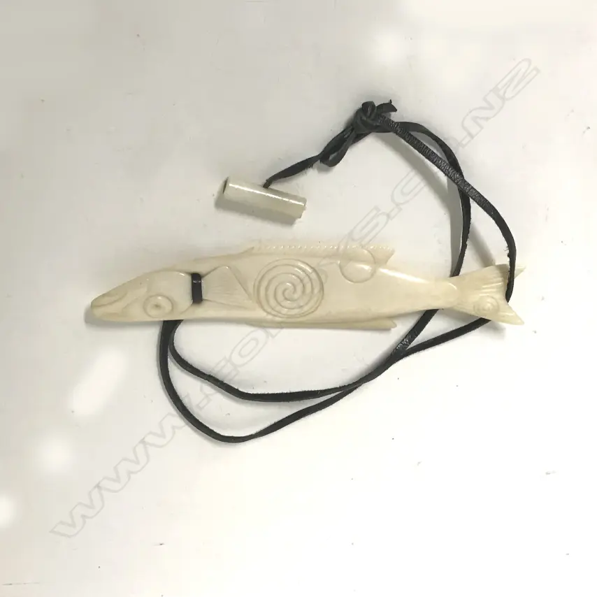 CARVED OWEN MAPP FISH Image 1++