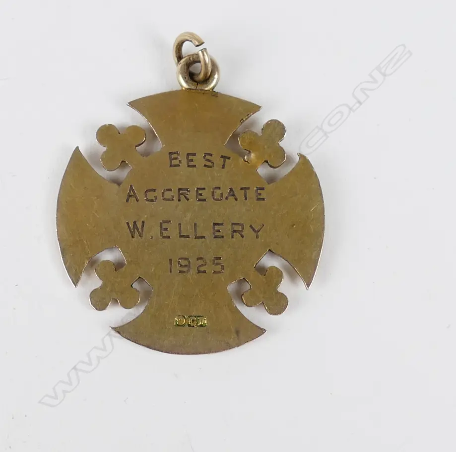 A 9ct. gold Raikaia Miniature Rifle Club medallion Image 1++