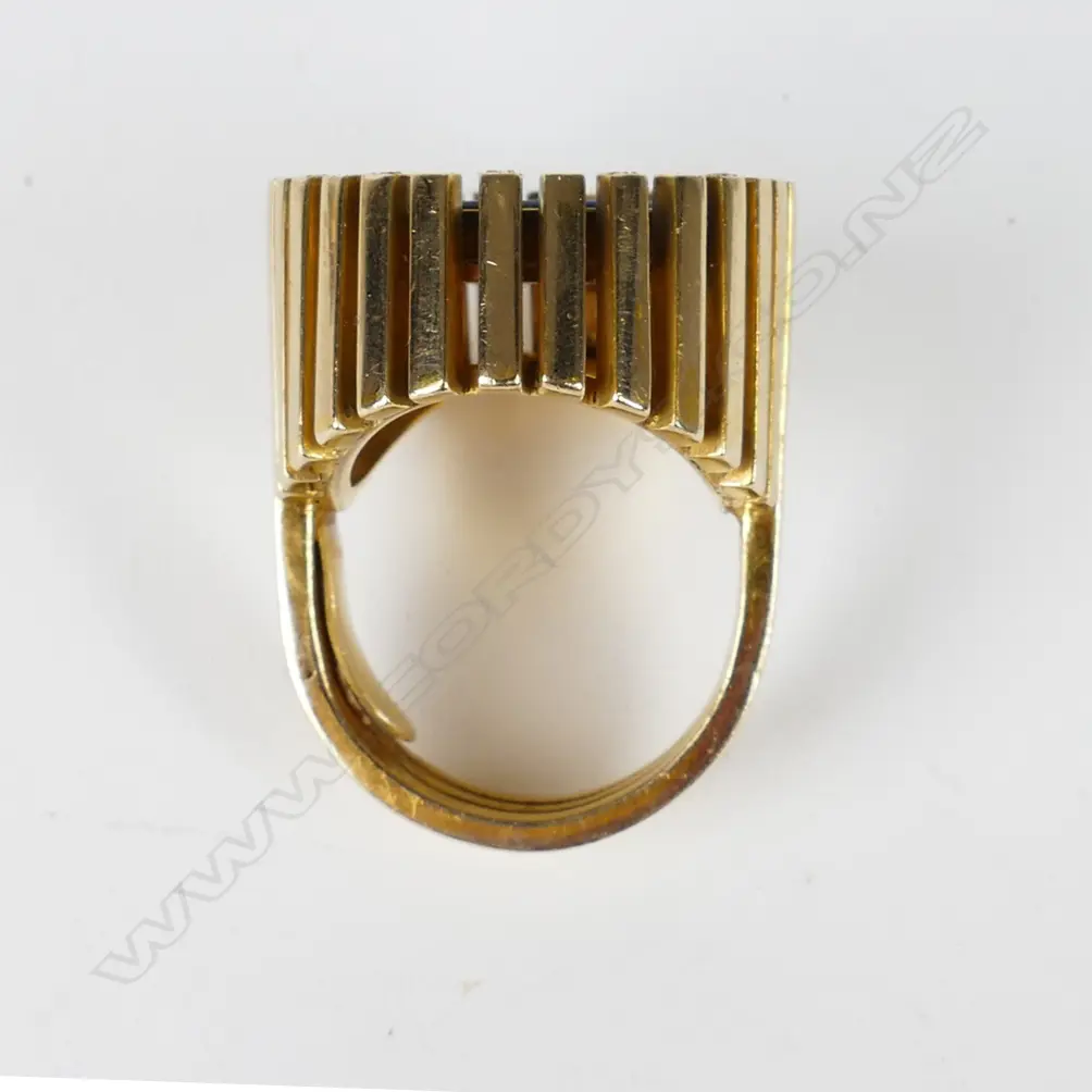 A large and impressive 9ct. gold diamonds and opal gent's ring Image 1++