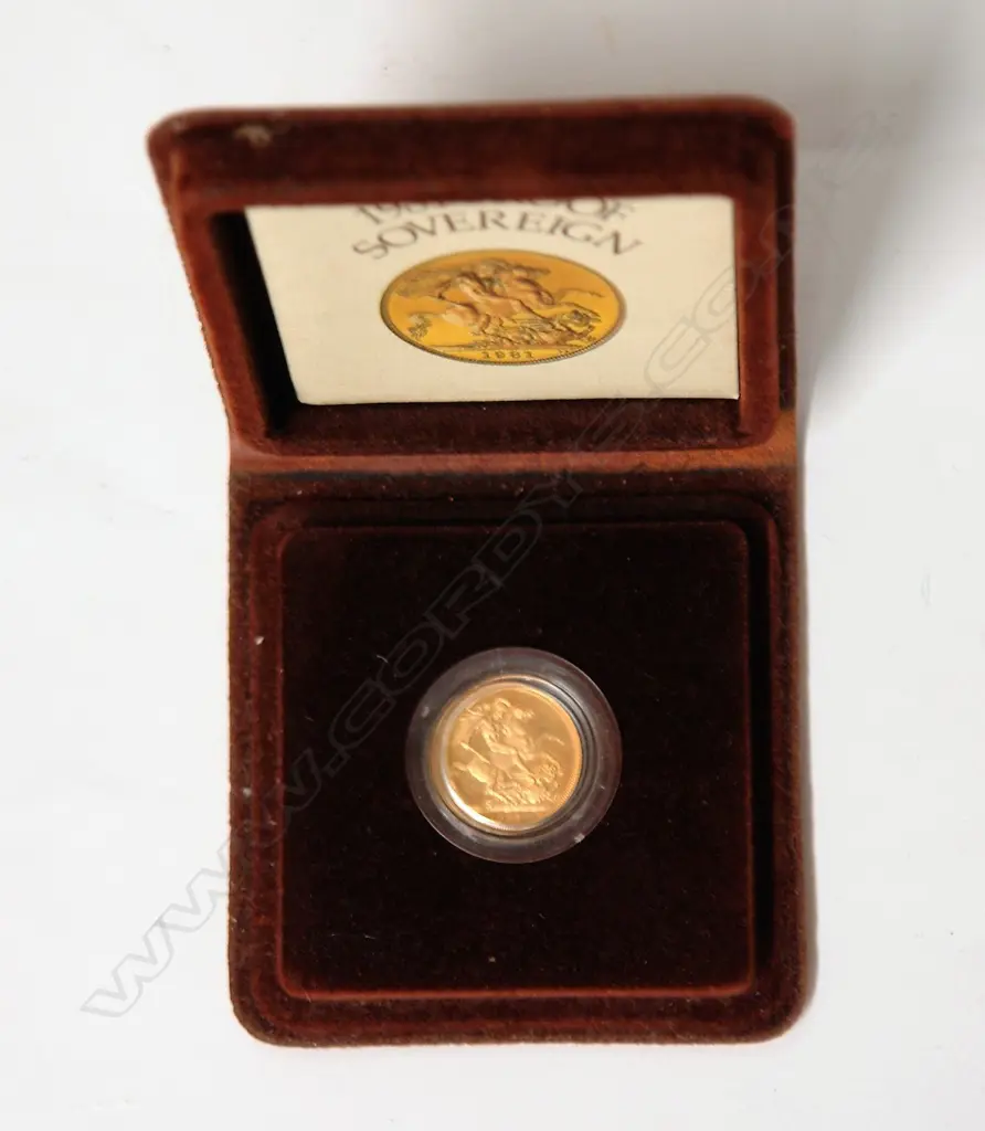 A 1981 gold proof full sovereign Image 1++