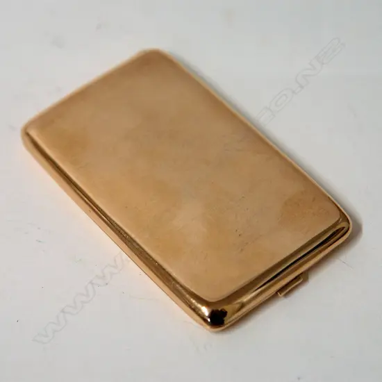An Art Deco 9ct. yellow gold plain cigarette case
