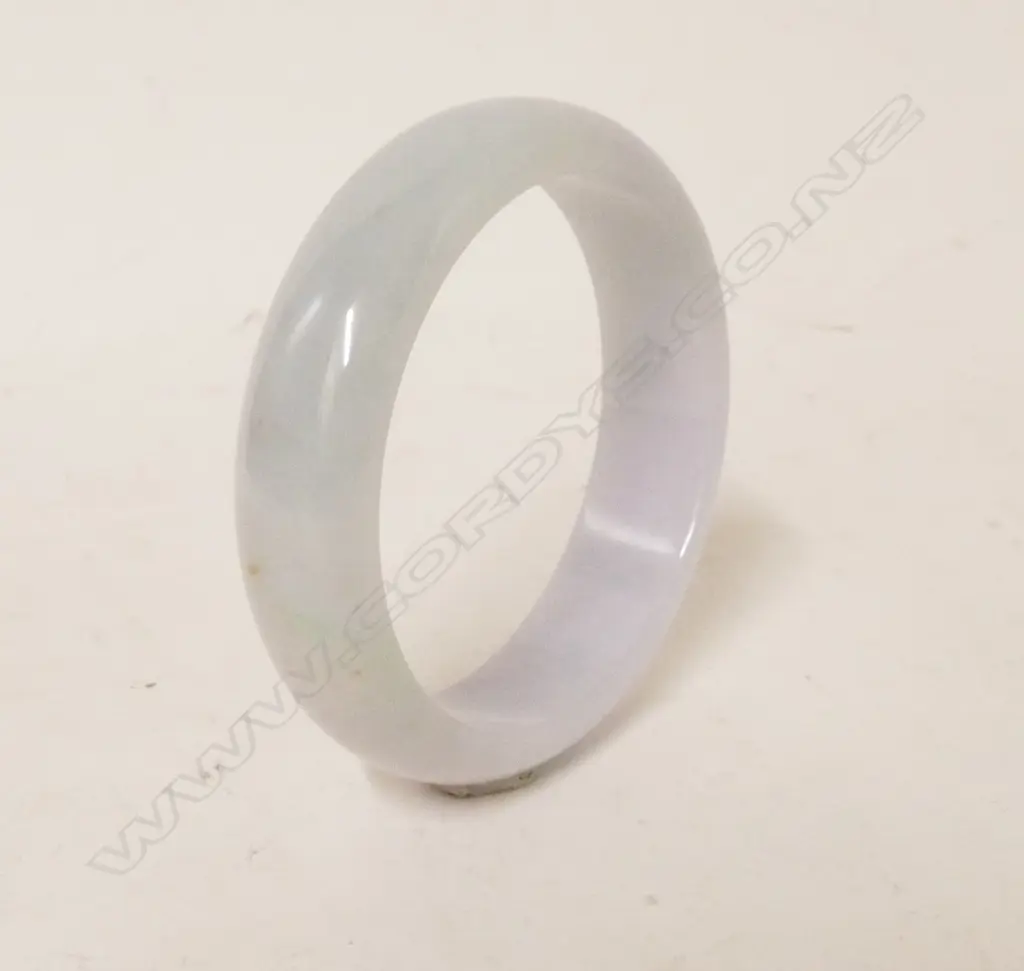 A natural  jadeite bangle Image 1++