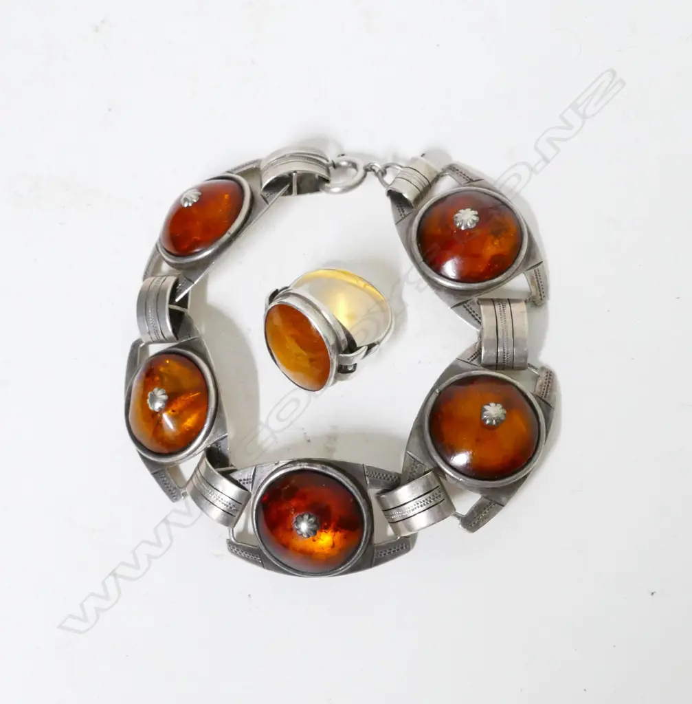 A 1920s German silver and amber bracelet Image 1++