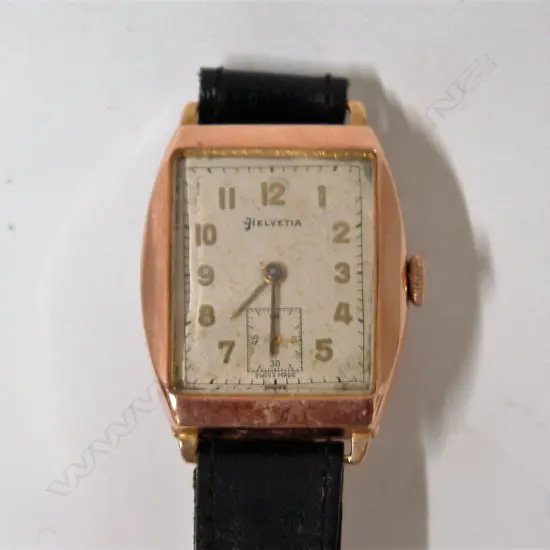 A 1930/40s Helvetia 9ct. rose gold gent's wristwatch