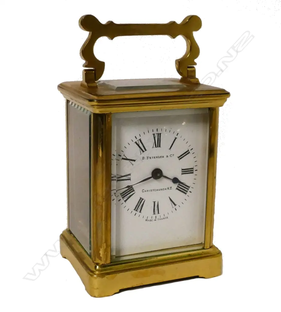 A small French brass cased carriage clock Image 1++