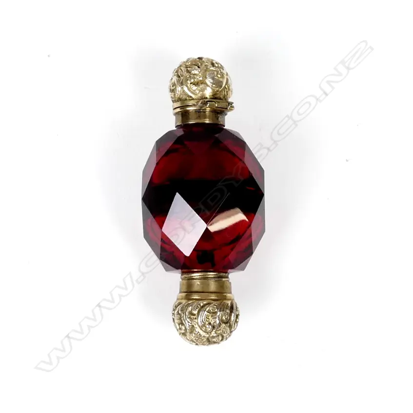 A Victorian silver gilt double ended ruby tear drop scent bottle Image 1++
