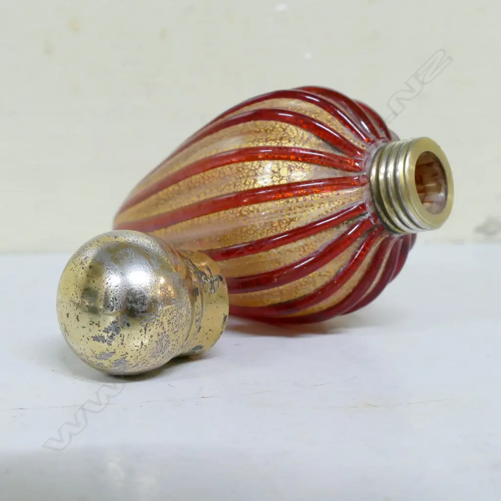 A Victorian silver ruby glass perfume bottle Image 1++