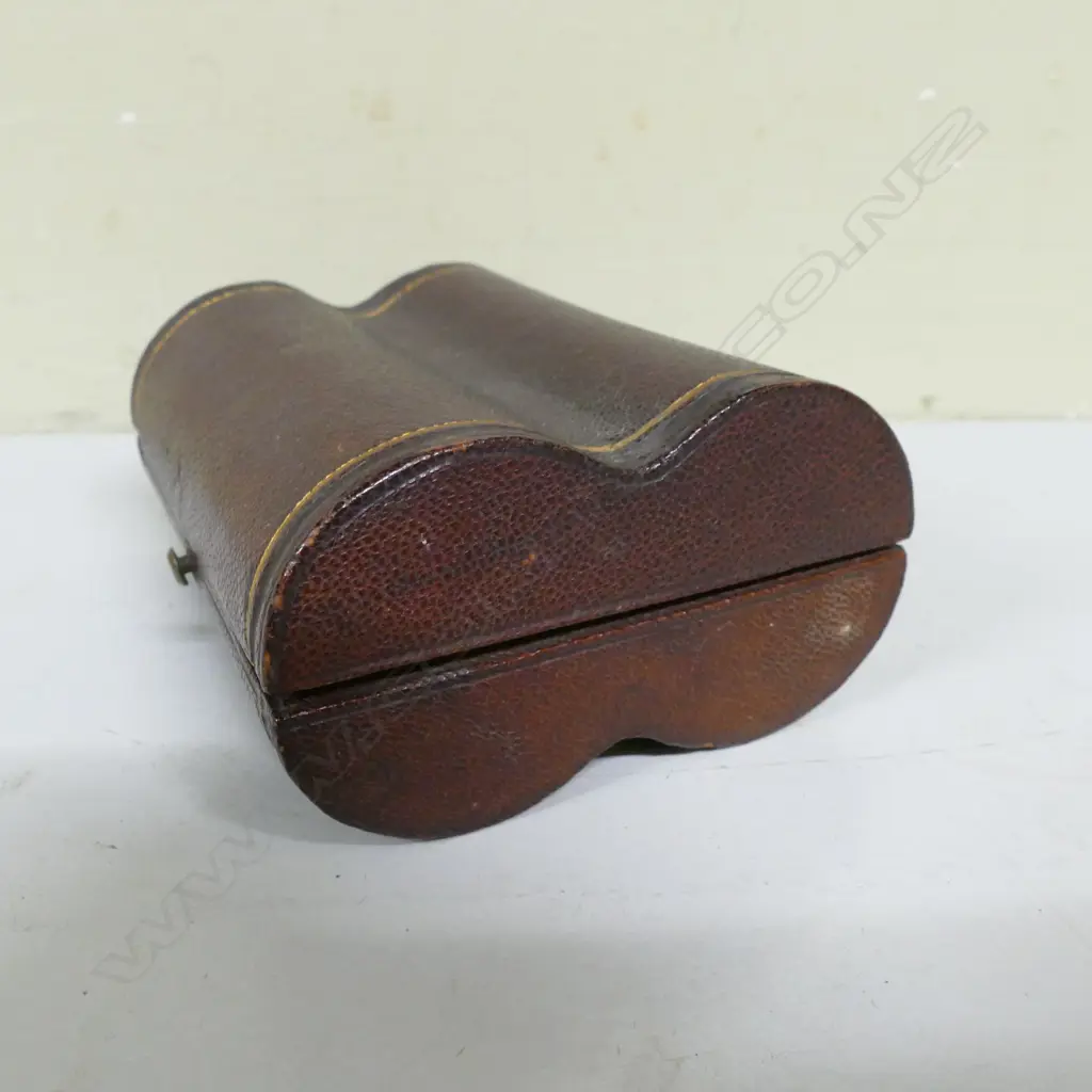 A Victorian silver and ruby glass binocular smelling salts/scent bottle Image 1++