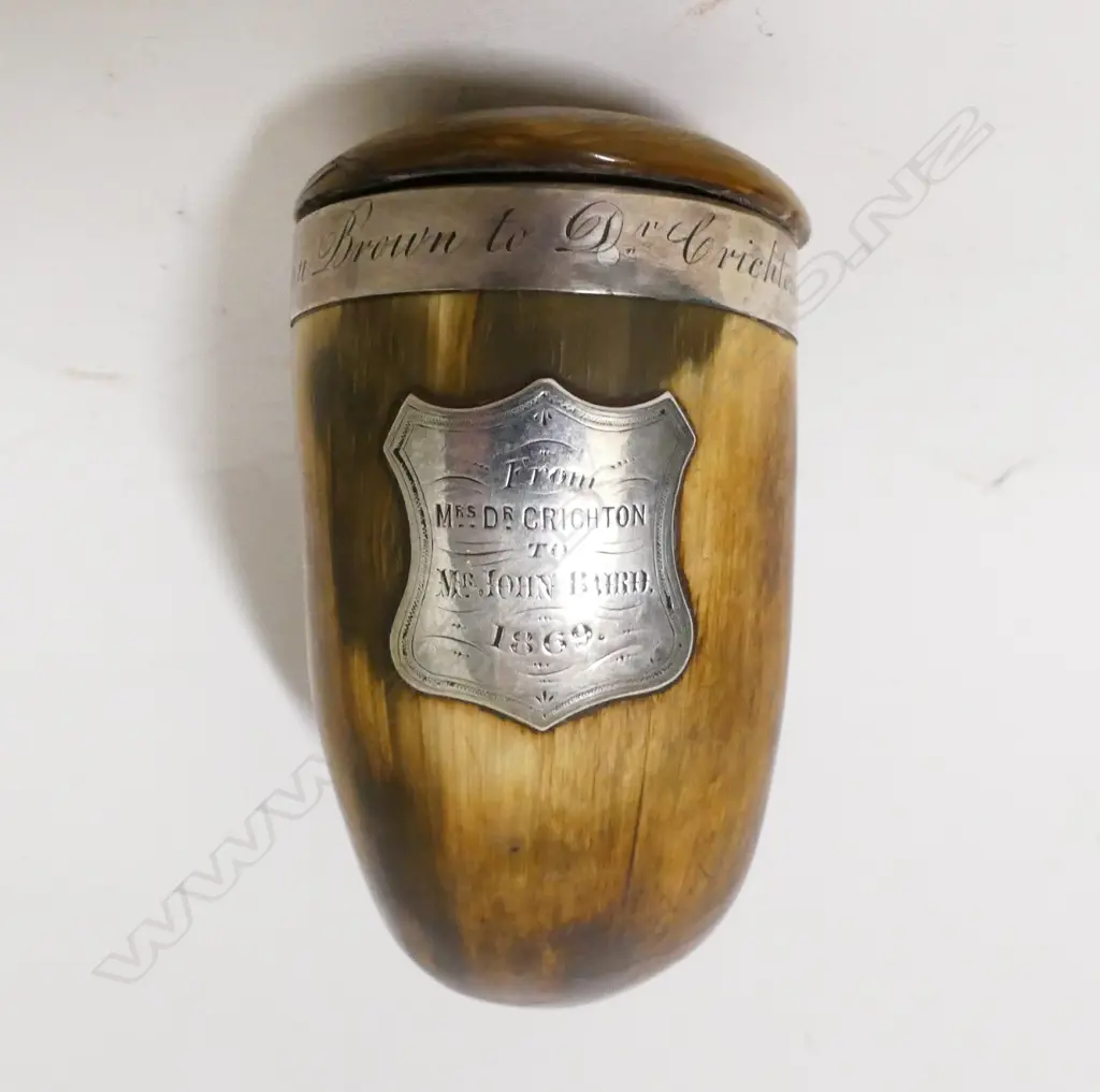 A Georgian Scottish horn snuff mull with silver mounts Image 1++