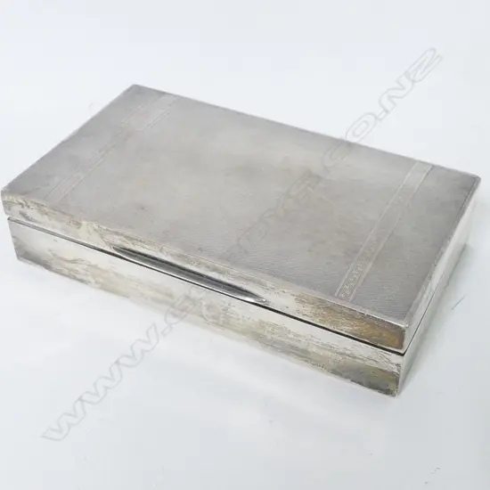 An Art Deco silver cigarette box