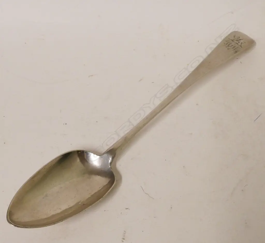 An Irish silver pie spoon Image 1++