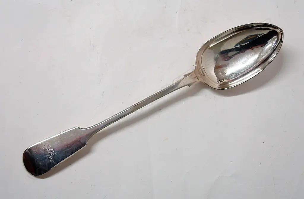 A Victorian silver pie spoon Image 1++
