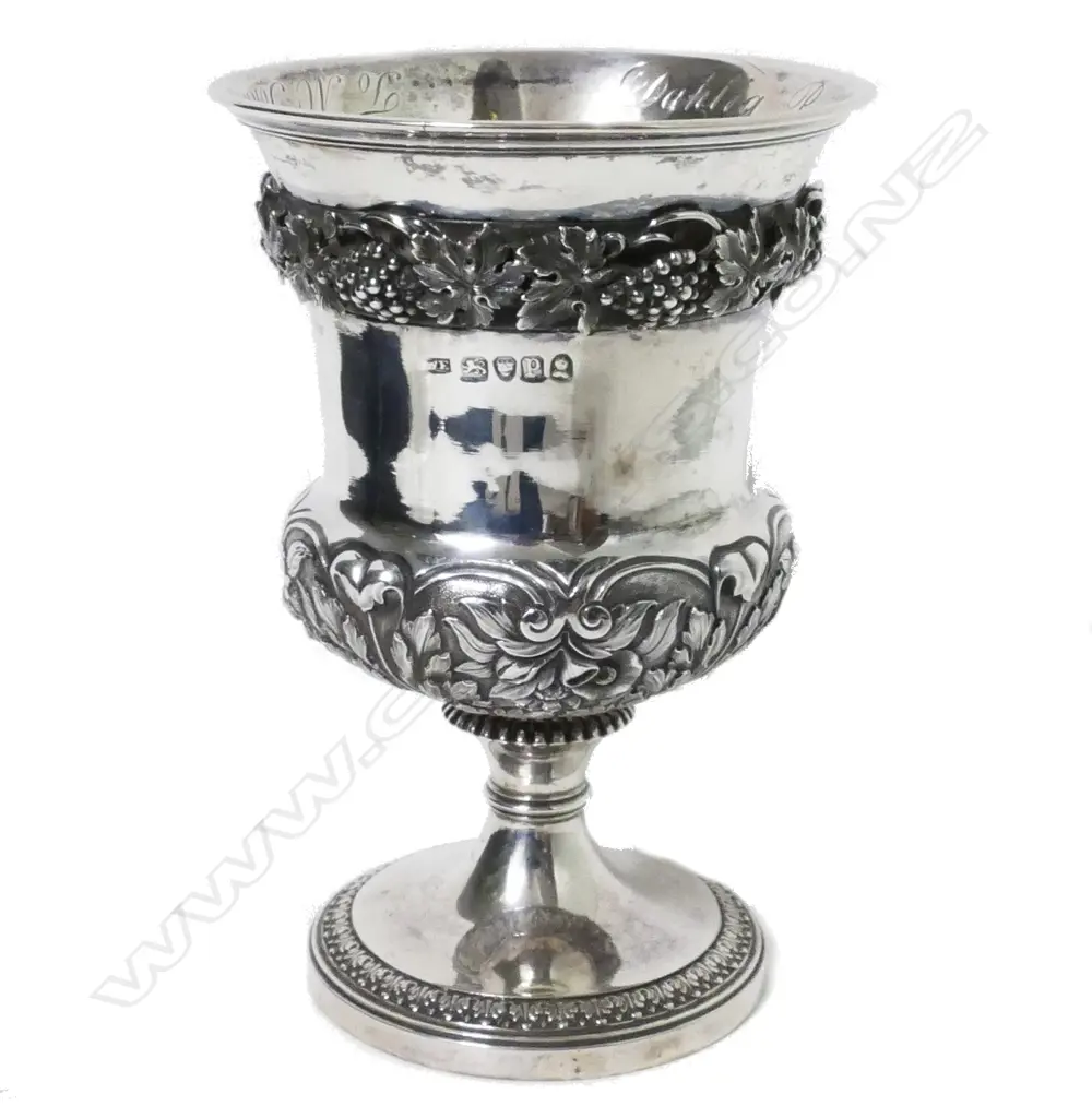 A good quality William IV silver goblet of campana shape Image 1++