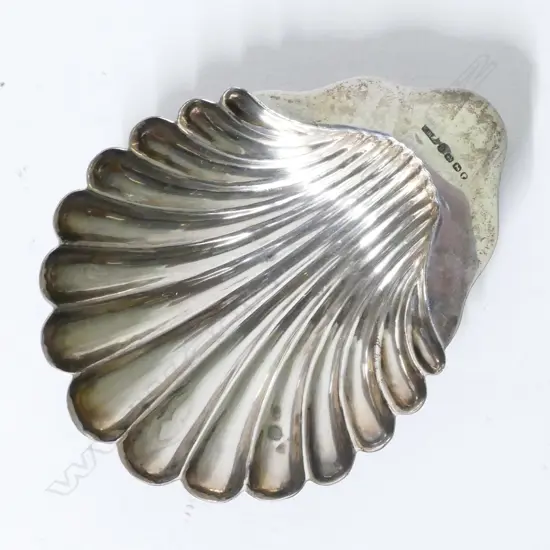 A Victorian silver scallop butter dish