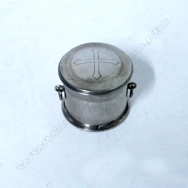 An unusual small ecclesiastical lidded jar with gilded interior Image 1++