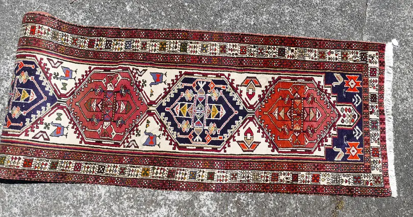 A hand knotted Iranian Ardabil runner Image 1++