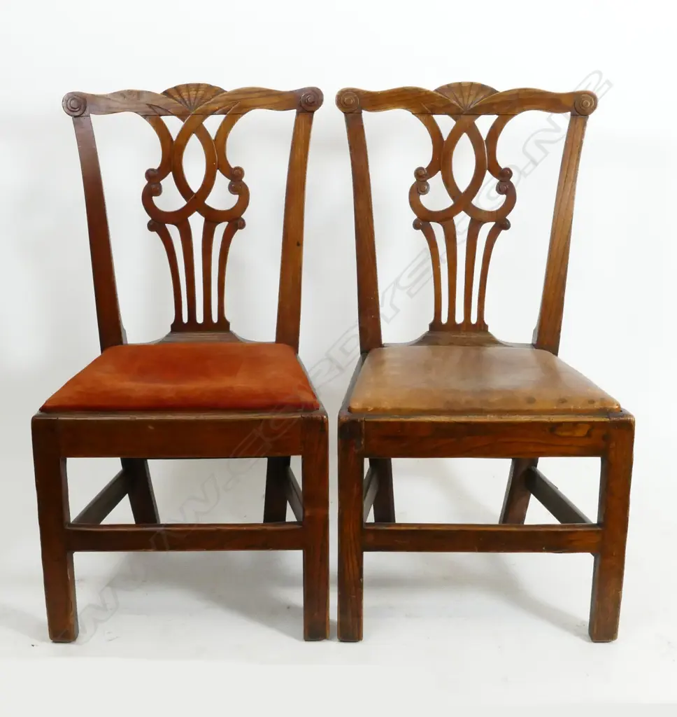 Two oak country Chippendale side chairs Image 1++