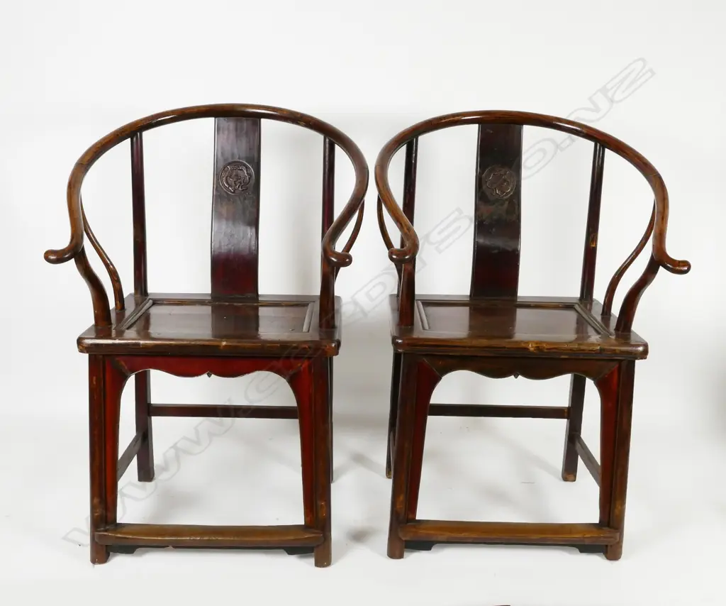 A pair of Chinese horse-shoe back Mandarin chairs Image 1++
