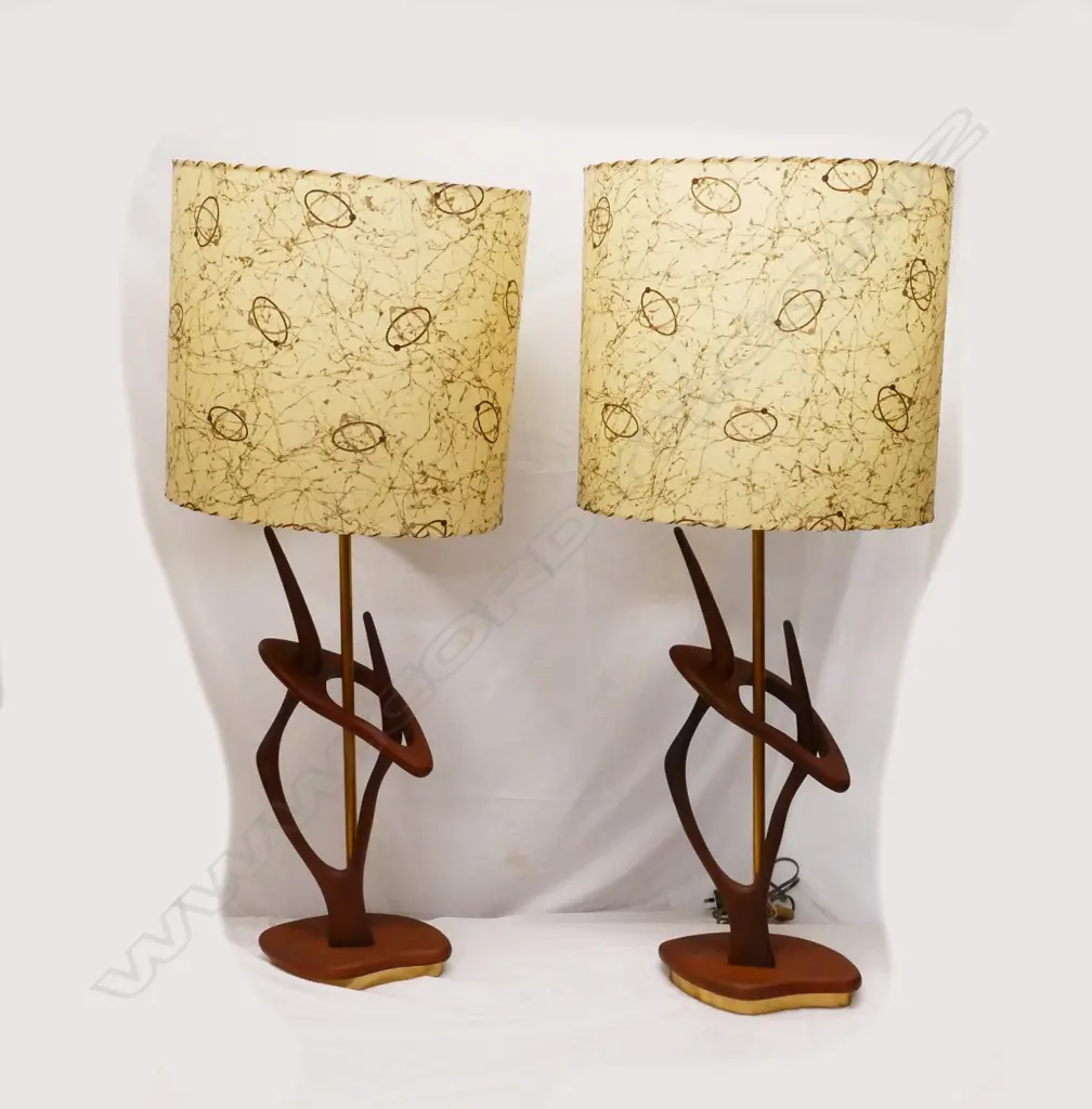 A pair of modern table lamps Image 1++