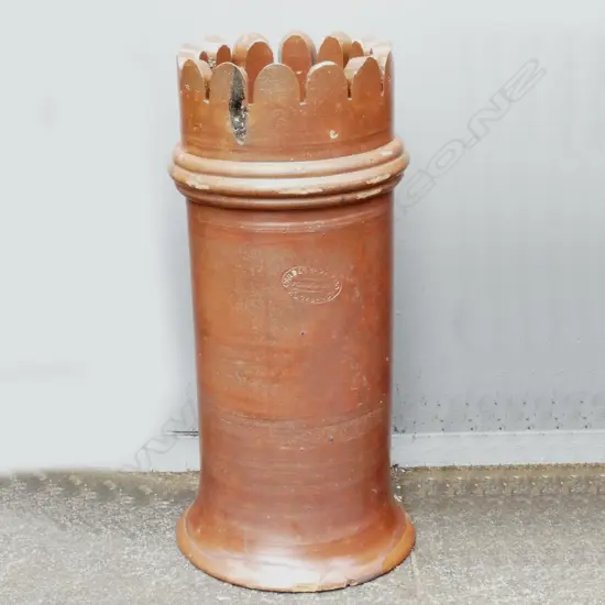 A NZ colonial Carder Brothers of Ponsonby chimney pot